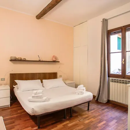 Santa Croce 2 Bedroom Apartament Florencja