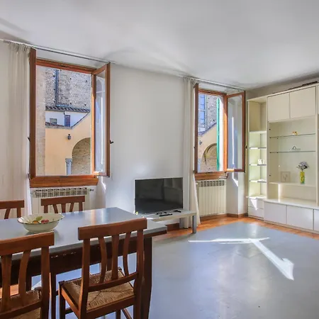 Santa Croce 2 Bedroom *